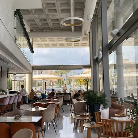 Phaedrus Living Elysian Escape *