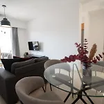Apartment Phaedrus Living Elysian Escape